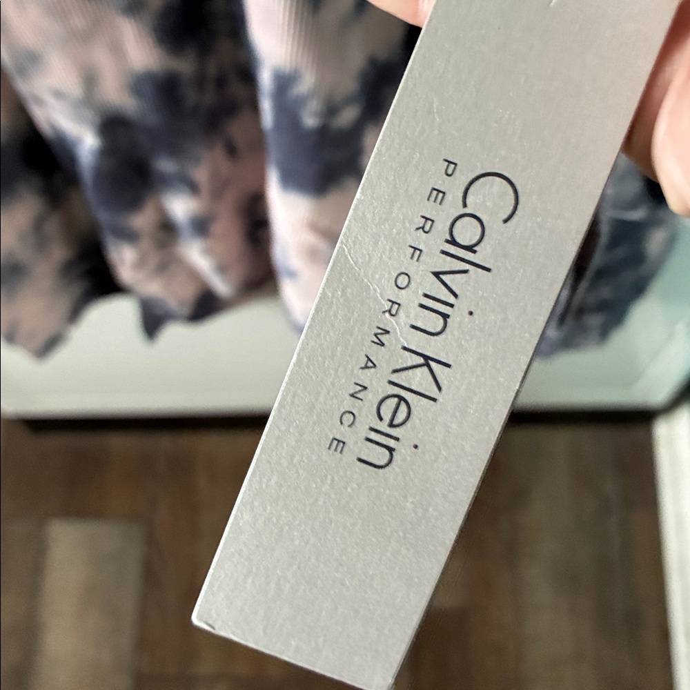 Calvin Klein sz 1X Tie-Dye Long Sleeve Top nwt - Picture 4 of 9